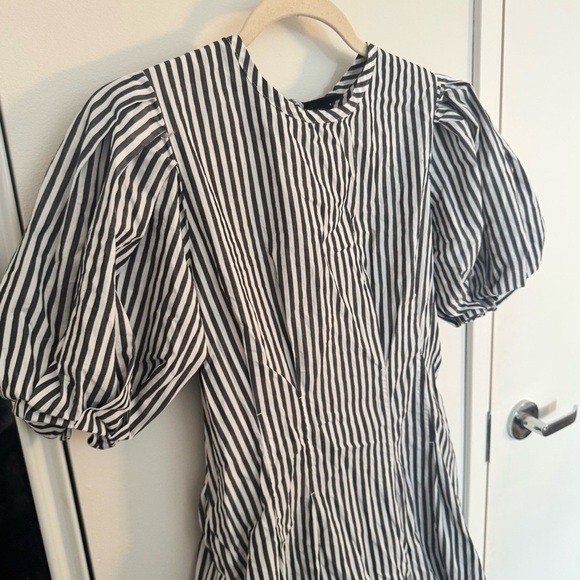 WHO WHAT WEAR striped puff sleeve maxi dress - Picture 7 of 7